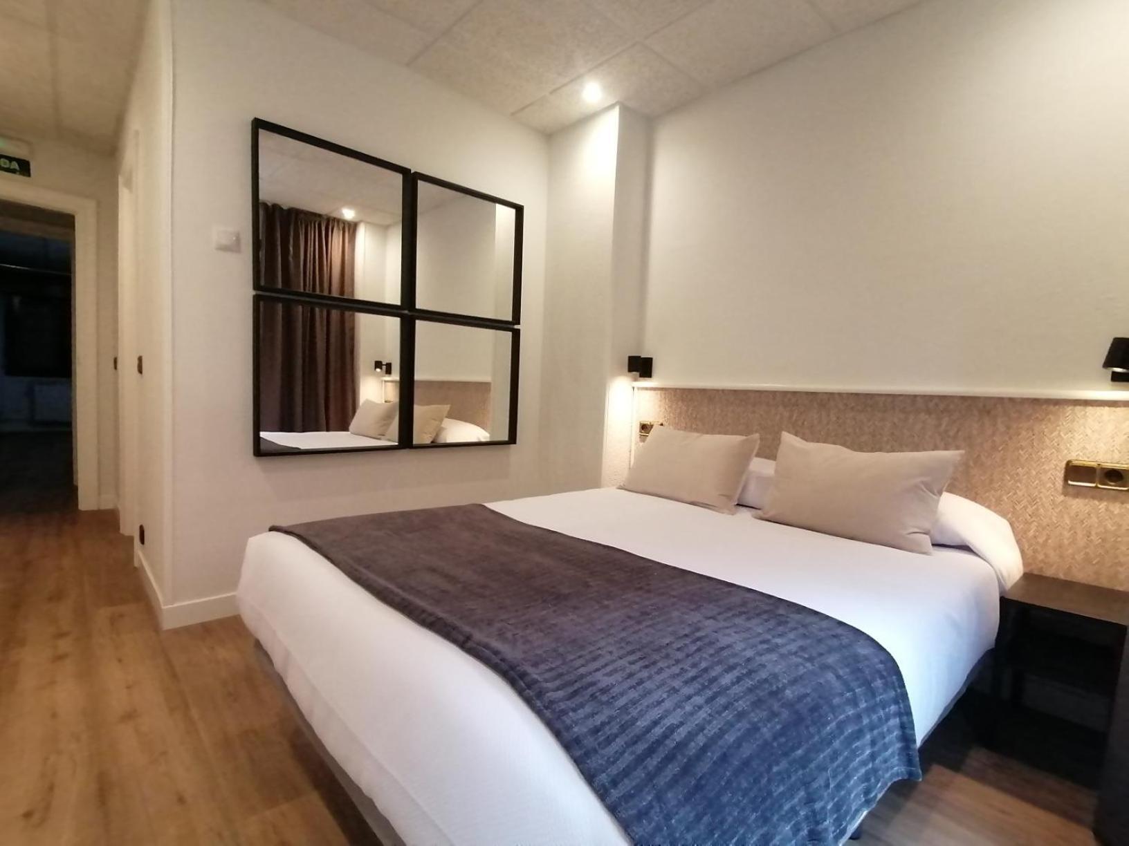 Auditorio Rooms Boutique Oviedo Esterno foto